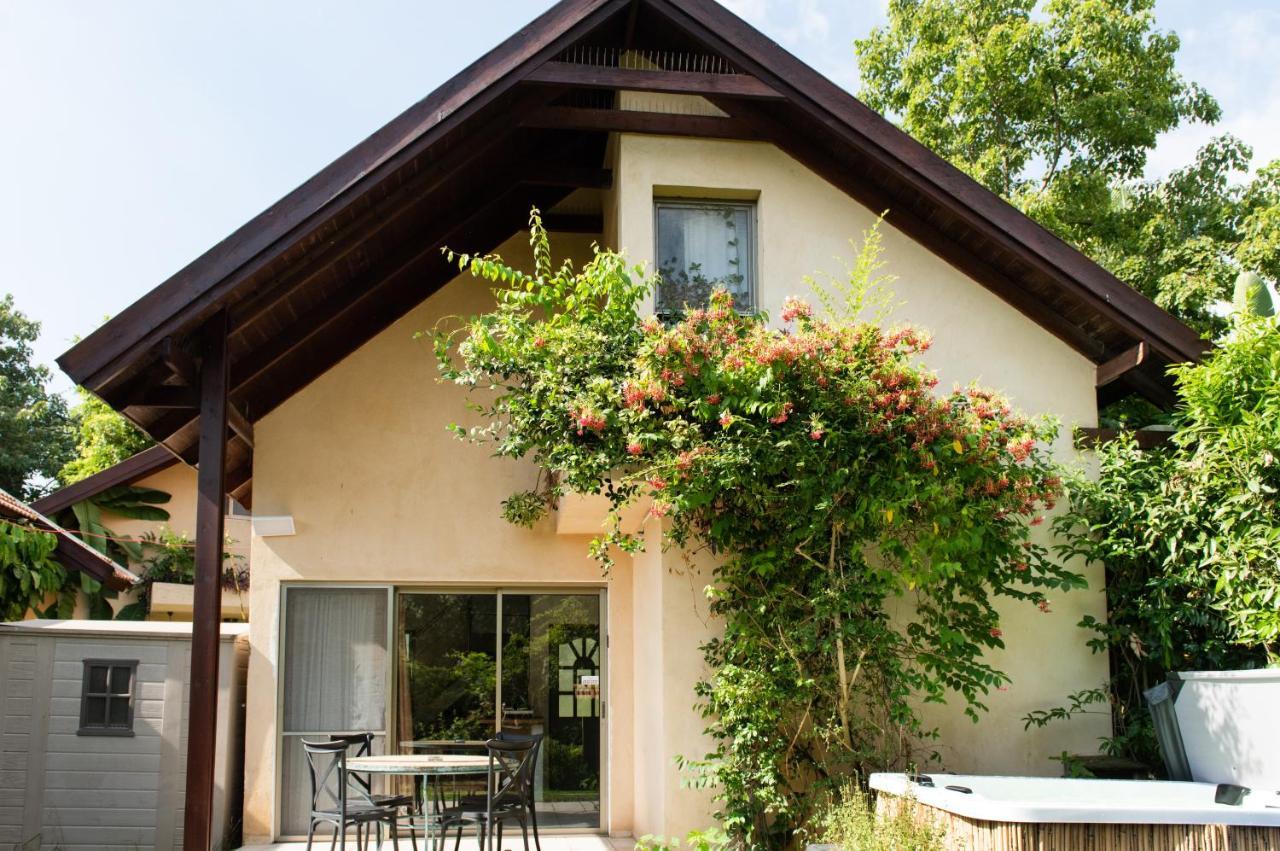 Vitrage Holiday Village And Spa Bet Hillel Exterior photo