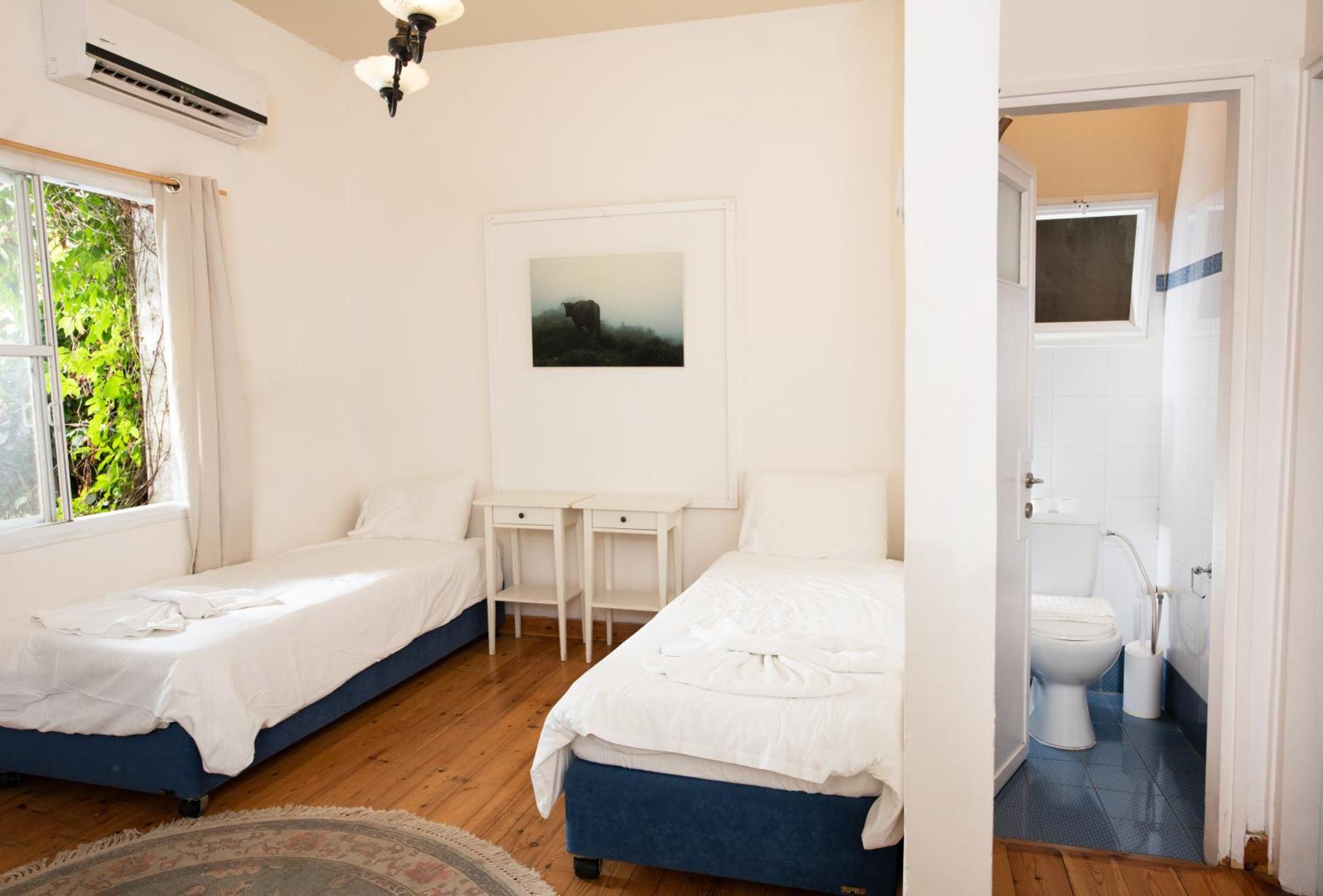 Vitrage Holiday Village And Spa Bet Hillel Room photo