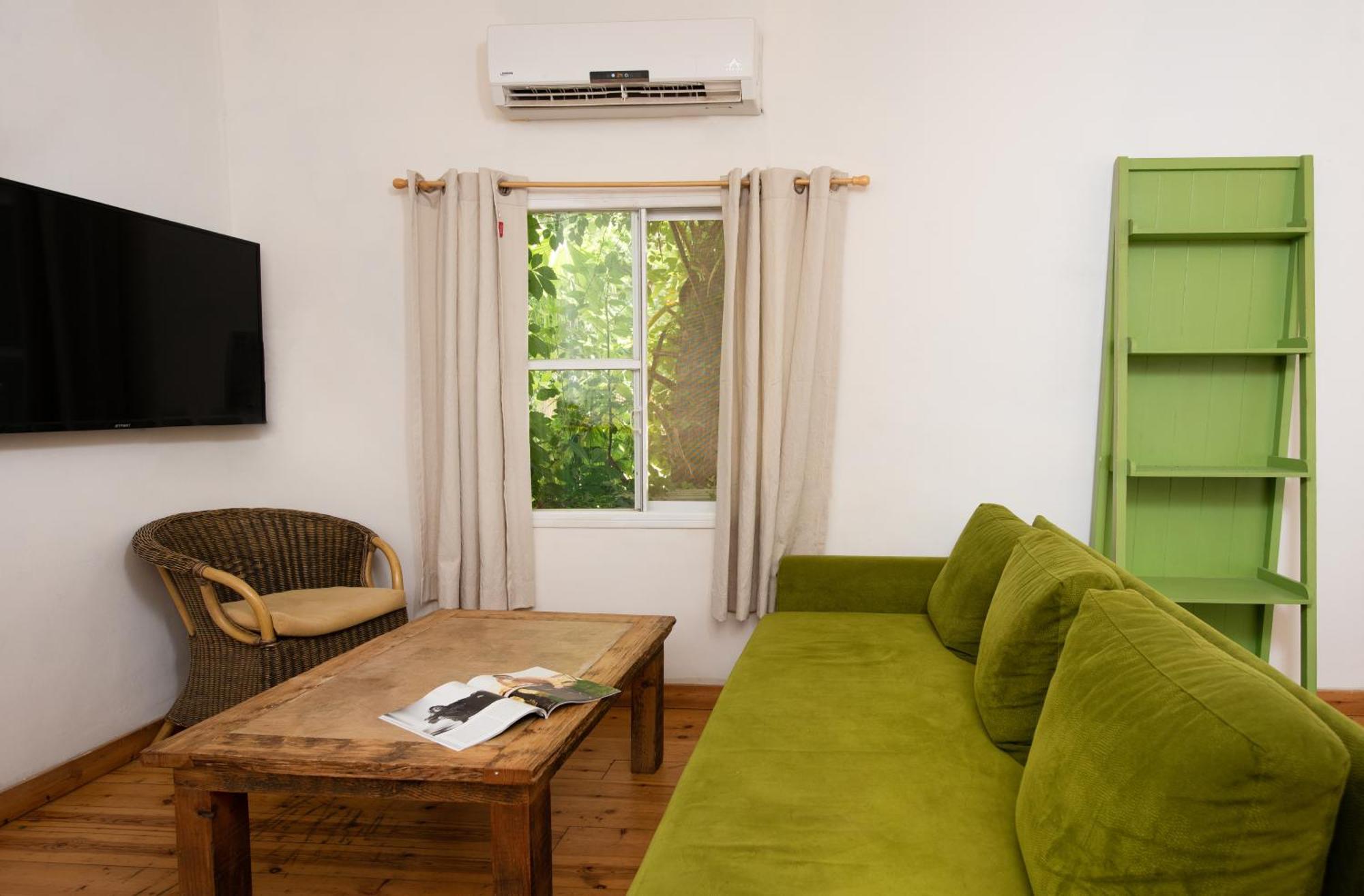 Vitrage Holiday Village And Spa Bet Hillel Room photo